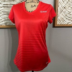 Women’s Nike Running top, sized Large